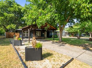 702 Crescent St, Denton, TX 76201