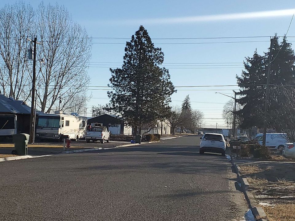 2nd image of 457 NW 5th Ave