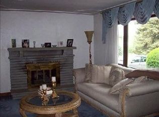 118 Emmet Dr, Beaver Falls, PA 15010