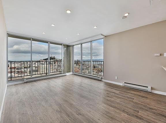 4th image of 946 Stockton St APT 11A