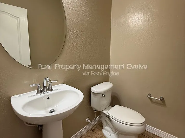 9020 W Nicolet Ave — Photo 12