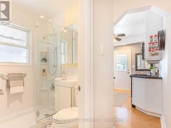 2nd image of 103 Yardley Ave