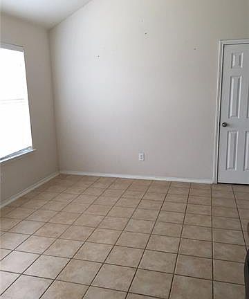 5th image of 14429 Artesia Ct