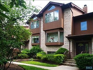 1st image of 3 Westley Ln