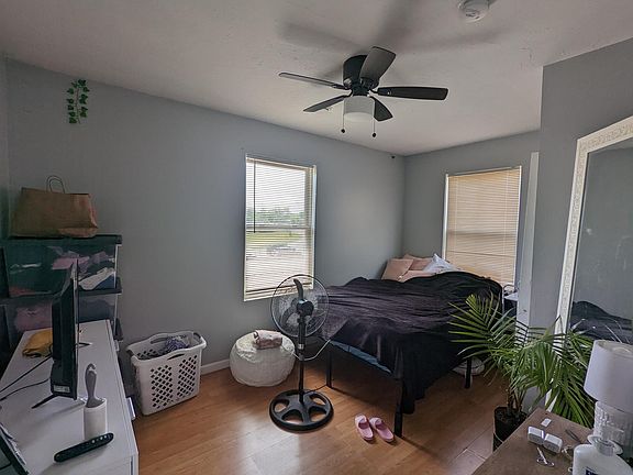 3rd image of 3088 W 116th St #2