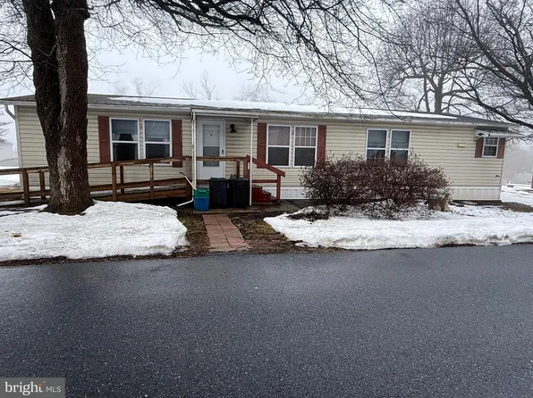 109 Azalea Cir, Honey Brook, PA 19344