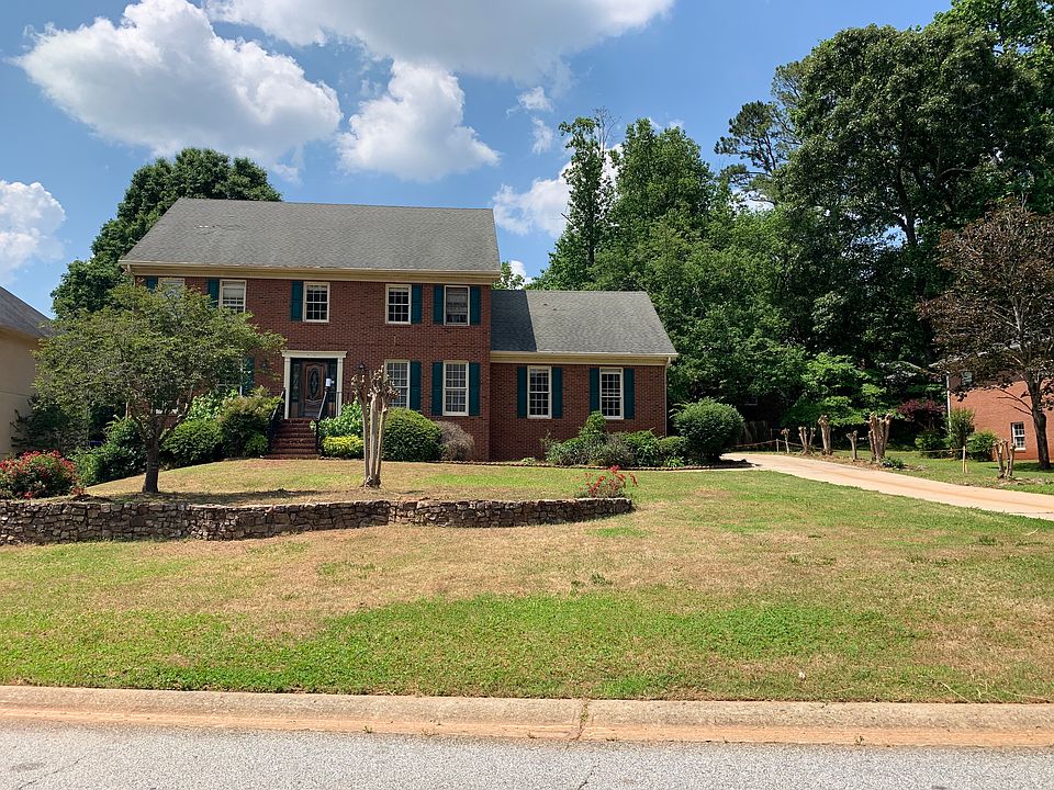 1st image of 833 Austin Ct