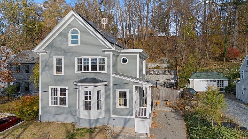 460 Main St, Amesbury, MA 01913 MLS 73180840 Zillow
