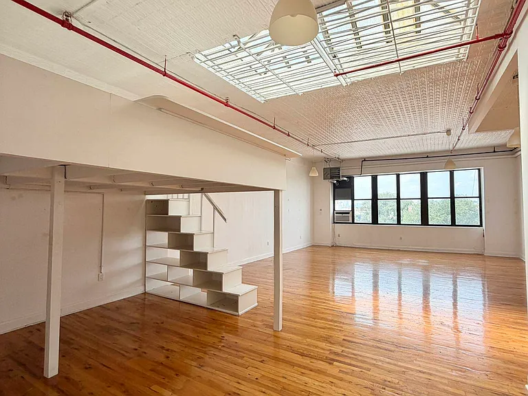 47 Thames St #405 — Photo 7