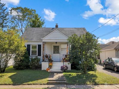 11 Maple Ave, North Brunswick, NJ, 08902