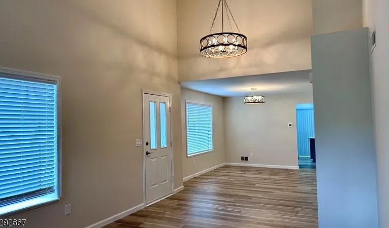 221 Myrtle Ave — Photo 12