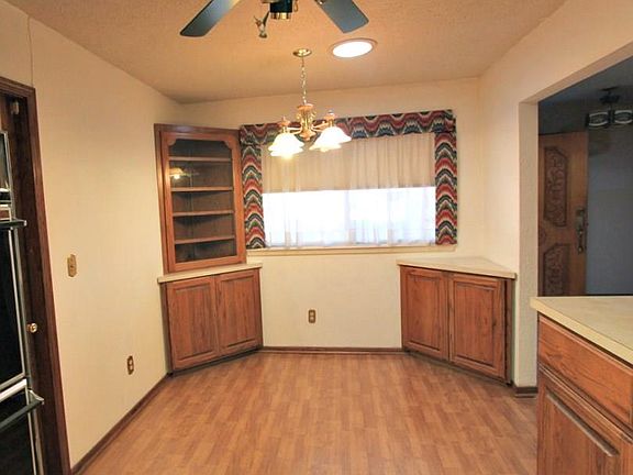 5th image of 4812 Del Crest Dr