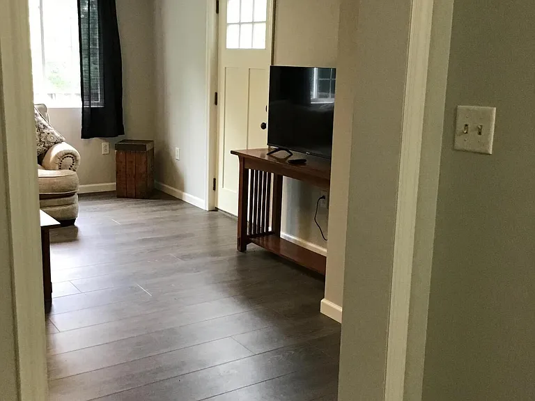 632 W River Rd #B — Photo 6