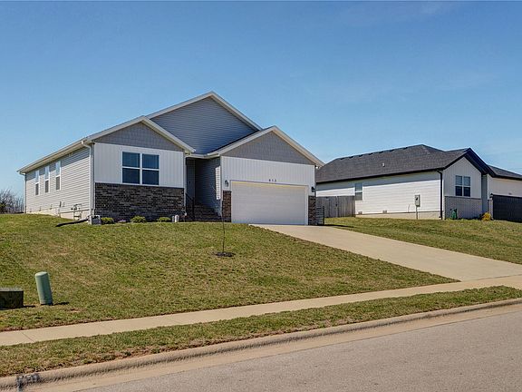 2nd image of 613 N Cheyenne Valley Road