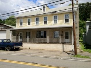 137 W Grand Ave, Tower City, PA 17980