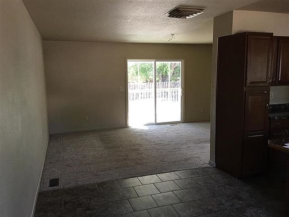 5th image of 563 1/2 Eastmoor Dr