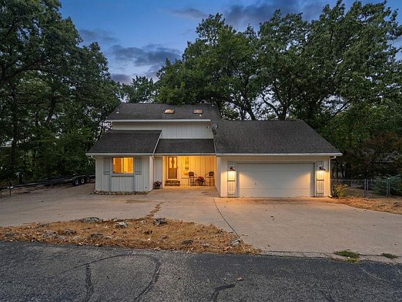 2nd image of 30876 Caroline Cir