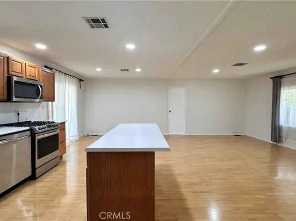 14055 Lake View Dr, La Mirada, CA 90638
