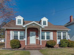 412 Maple St, Manchester, PA 17345