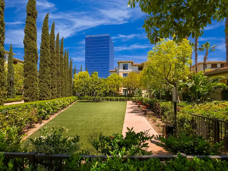 The Village at Irvine Spectrum — Photo 7