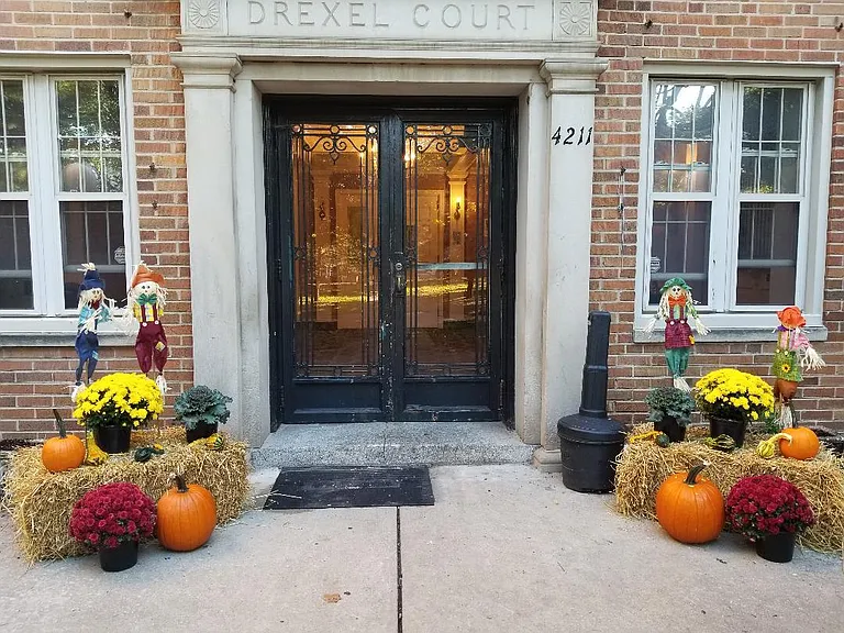 Drexel Court Apartments — Photo 6