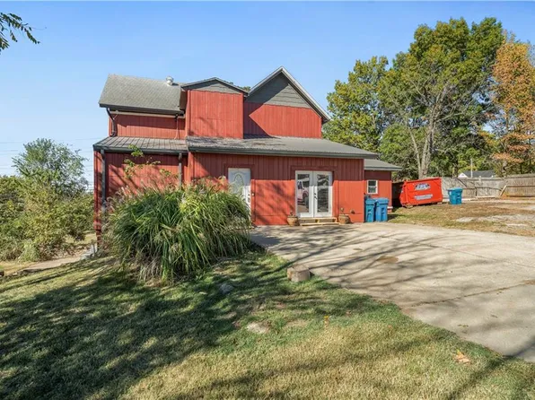 209 Salem Rd, Excelsior Springs, MO 64024