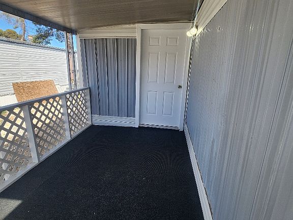 2nd image of 1481 Palm St Unit 301