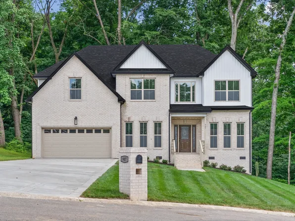 907 Douglas Ln, Clarksville, TN 37043