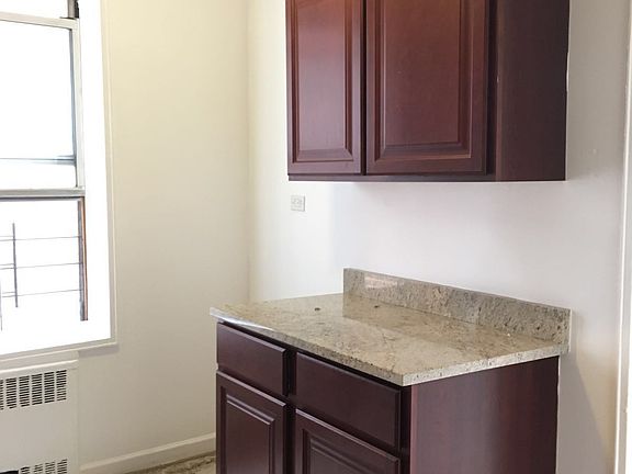 4th image of 350 Sterling St APT 6K