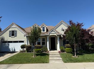 2105 Rhodes Ln, Roseville, CA 95747