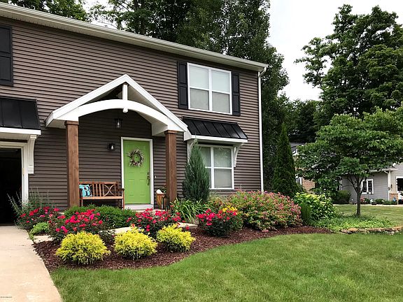 2nd image of 4567 Wren Dr SE