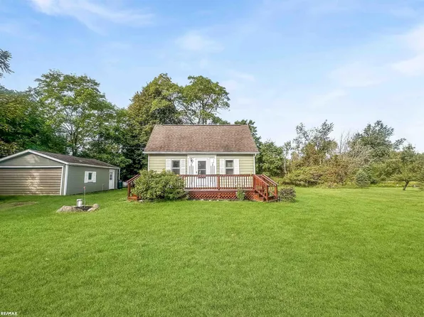 5235 Summers Rd, North Branch, MI 48461
