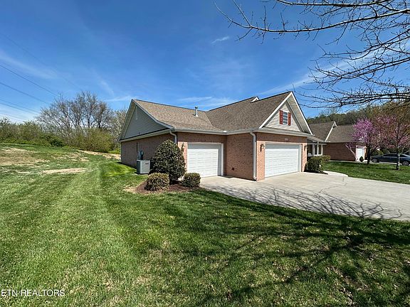 2nd image of 6623 Tiburon Way