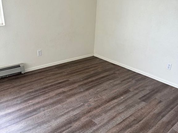 3rd image of 2108 E 14th St #B