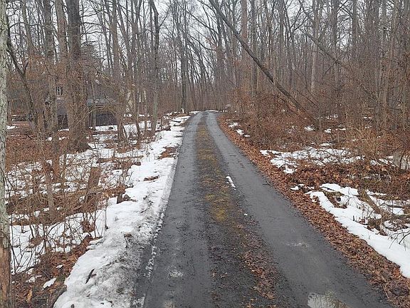 4th image of 601 Marienstein Rd