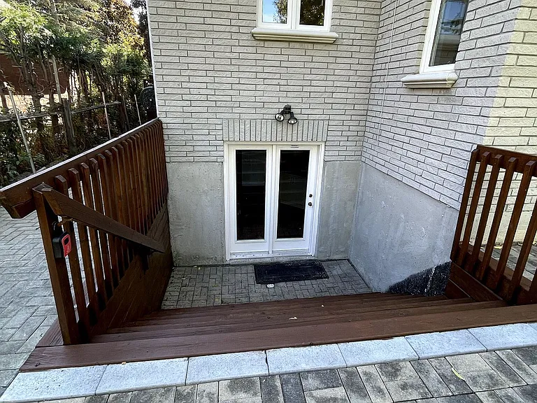 320 Drewry Ave #BASEMENT — Photo 16