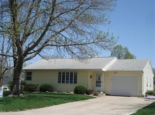 1622 Spencer St, Grinnell, IA 50112