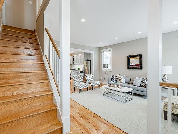 5th image of 400 S Harrison St