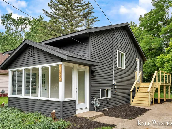 1035 Johnston St SE, Grand Rapids, MI 49507
