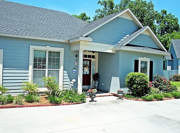 3rd image of 3701 Vinebrooke Dr