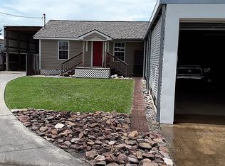 2304 Dolphin Dr, Lake charles, LA 70605