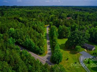 1530 Union Rd, Matthews, NC 28104