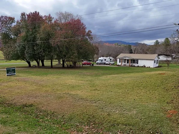 5082 Mobile Rd, Mc Caysville, GA 30555
