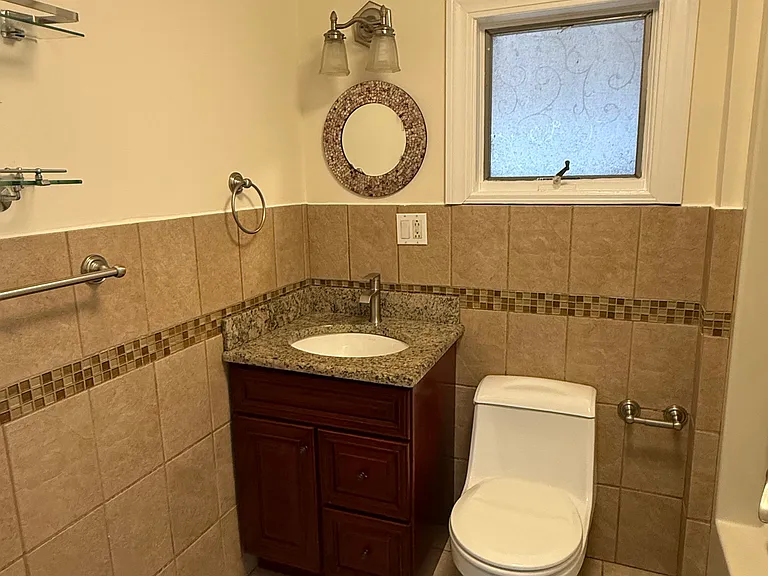 26 Florence Ave #1 — Photo 9