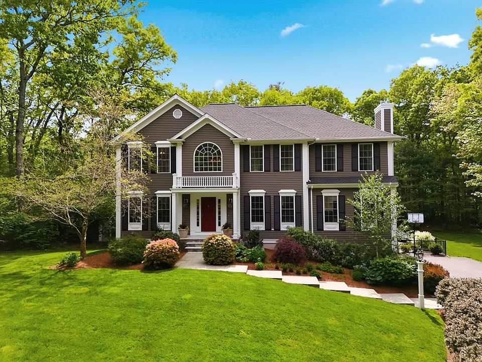 1st image of 115 Webster Woods Ln