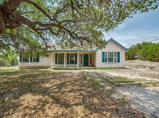 132 Forest Oaks Ln, Lakehills, TX 78063