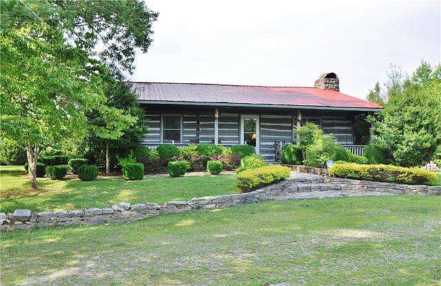 2nd image of 520 Four Seasons Dr