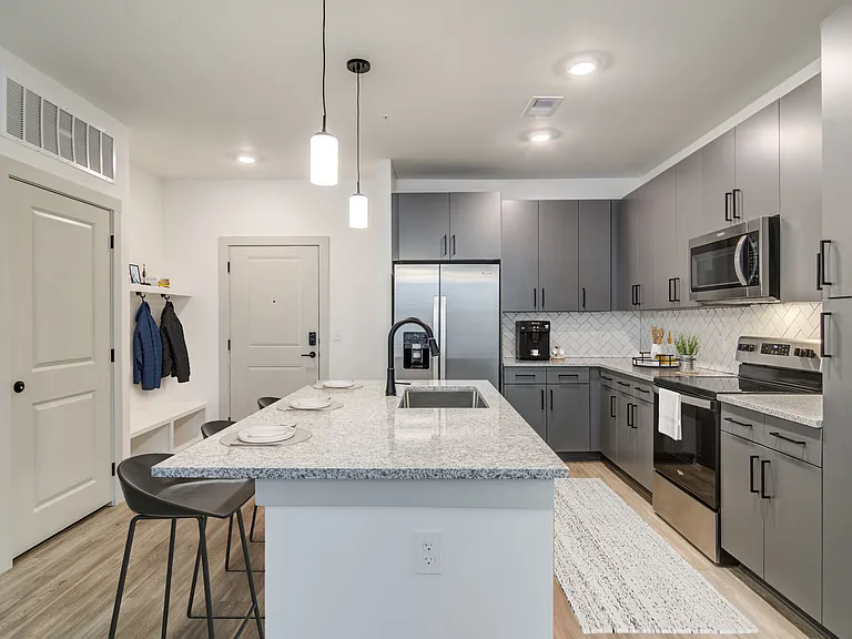 Solis Gainesville — Photo 39