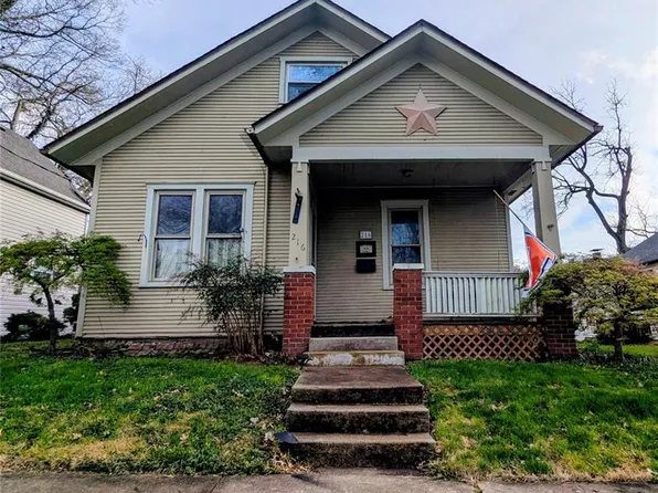 216 W Center St, Lebanon, IL 62254