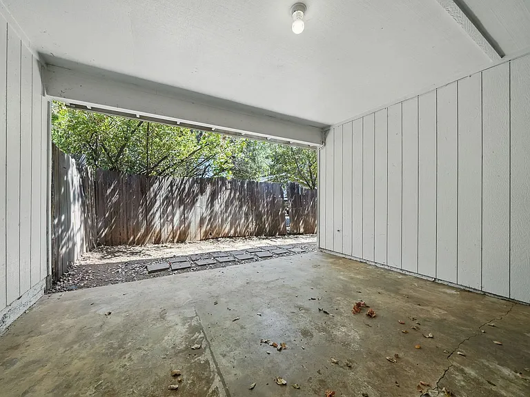 3236 Lawrence Rd #A-D — Photo 23
